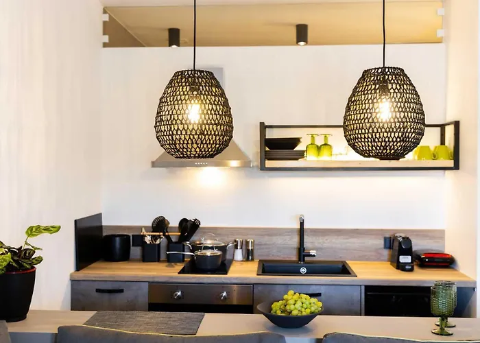 Lofts The Summer Village Apartmán *