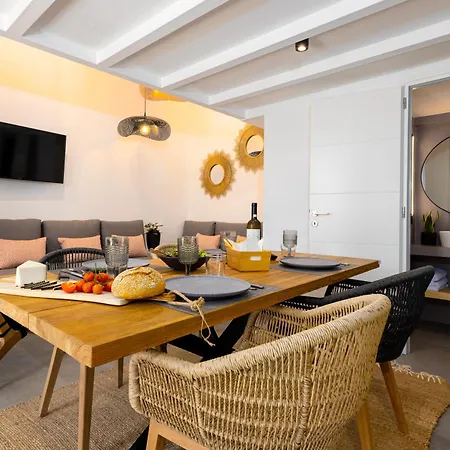 Lofts The Summer Village Apartamento Mármara